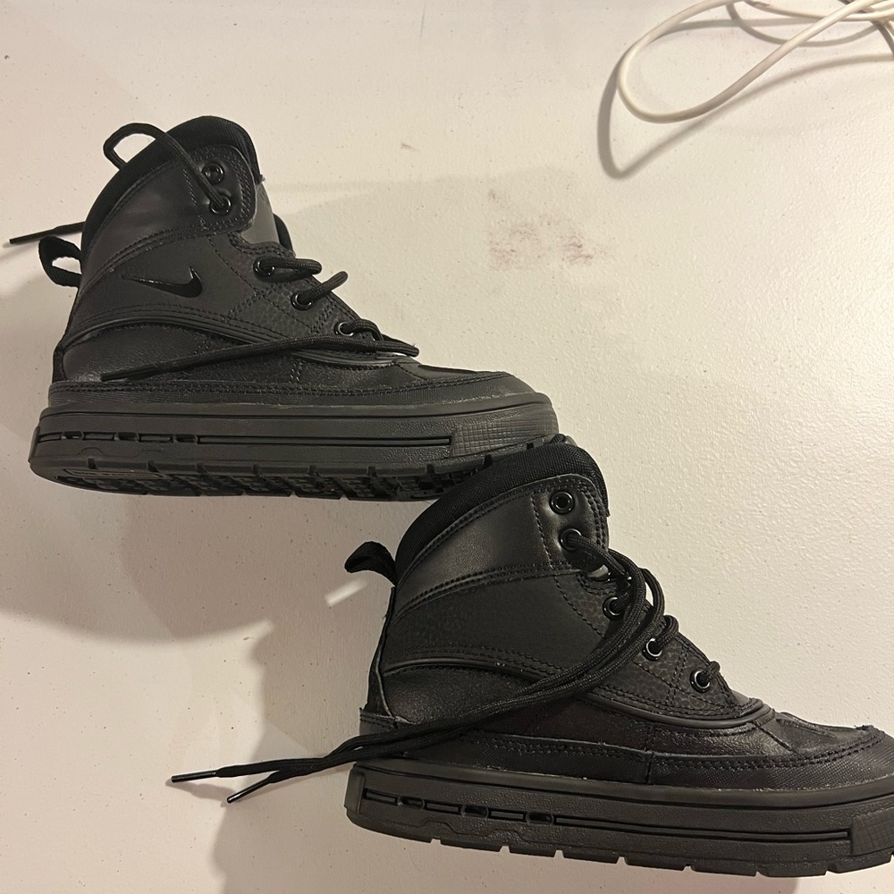 nike boots PS 13C